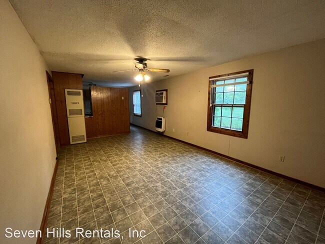 Building Photo - 2 br, 1 bath House - 4328 Banks Drive