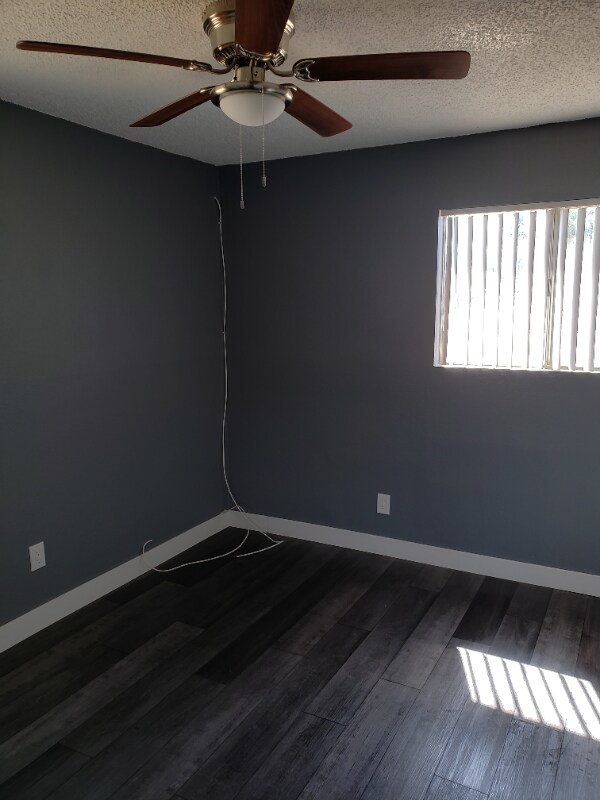 Foto del edificio - 16524 Chestnut St