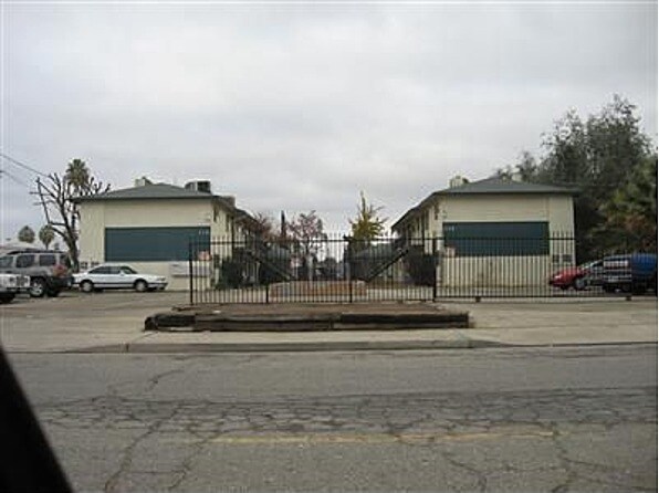 Foto del edificio - 116 Beardsley Ave