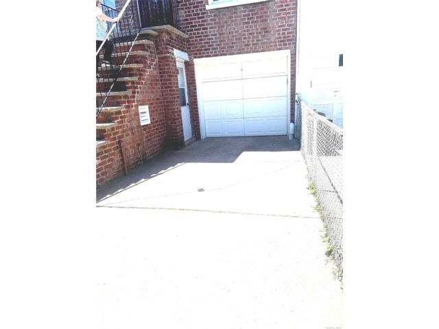 Foto principal - 85-16 Little Neck Pkwy