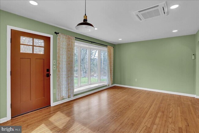 Foto del edificio - 2830 S Hill Camp Rd