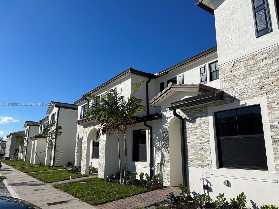 12941 SW 232nd St, Miami, FL 33032 House Rental in Miami, FL