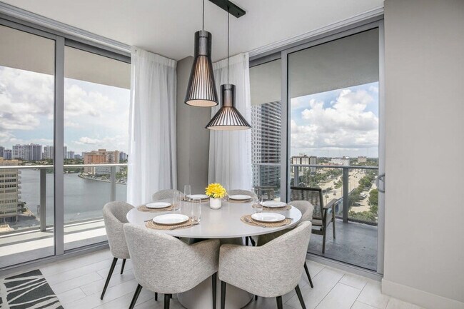 Foto del edificio - 4010 S Ocean Dr