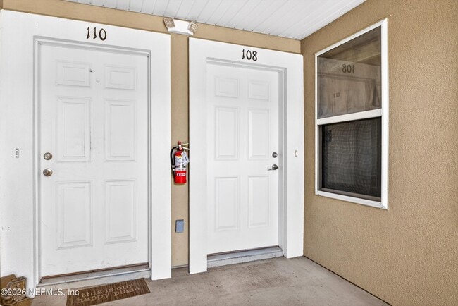 Building Photo - 8188 Cabin Lake Cir