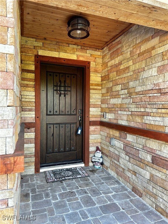 Foto del edificio - 2744 39th Ave NE