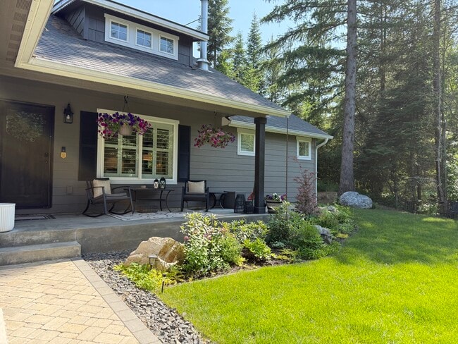 Foto del edificio - 301 Sandy Ridge Rd