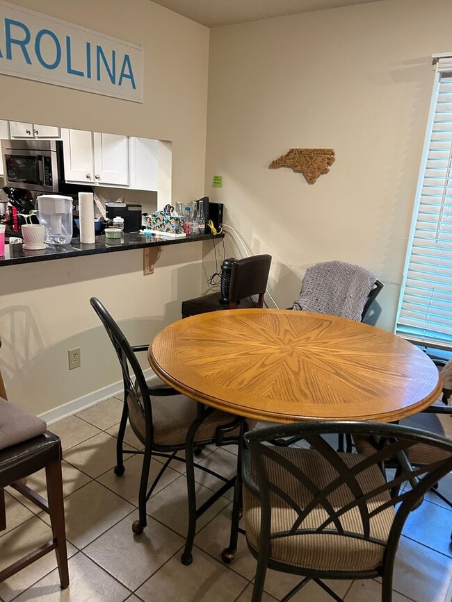 Foto del edificio - Chapel Hill - Mill Creek 4BR/2BA Condo AVA...