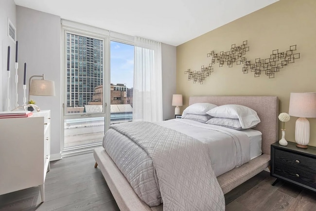 Photo - 30 W Randolph St Apartment