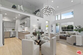 Building Photo - 600 Ridgeley Dr