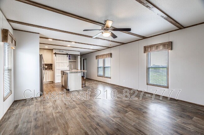 Foto del edificio - 417 Co Rd 6812