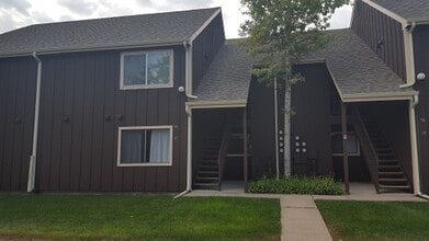Building Photo - 801 E Drake Rd