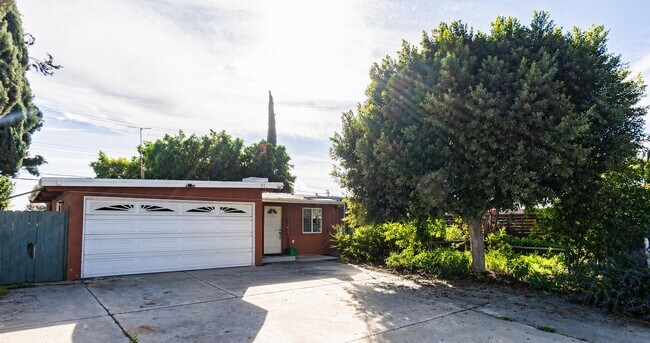 Foto del edificio - 892 Vassar St