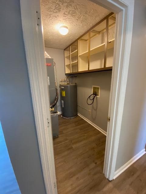 Building Photo - 3209 Mirror Lake Dr