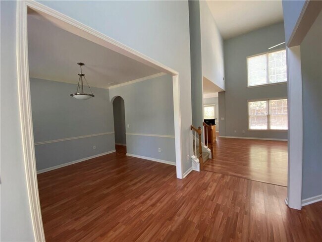 Foto del edificio - 9510 Knollcrest Blvd