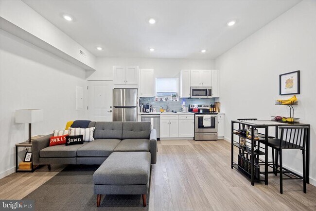 Foto del edificio - 1617-19 Ridge Ave