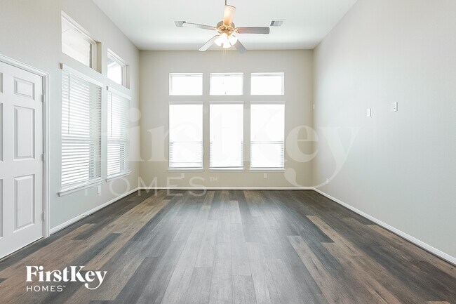 Foto del edificio - 12524 Jetty Cv