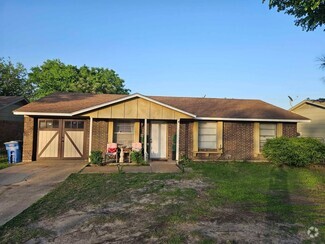 Building Photo - 1106 Ann Dr