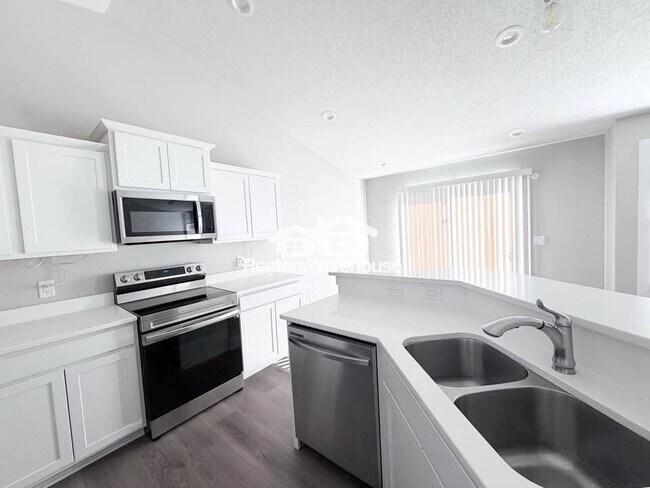 Foto del edificio - 1317 NW 27th St