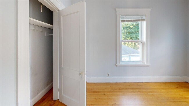 Building Photo - 45 Orchard Cir