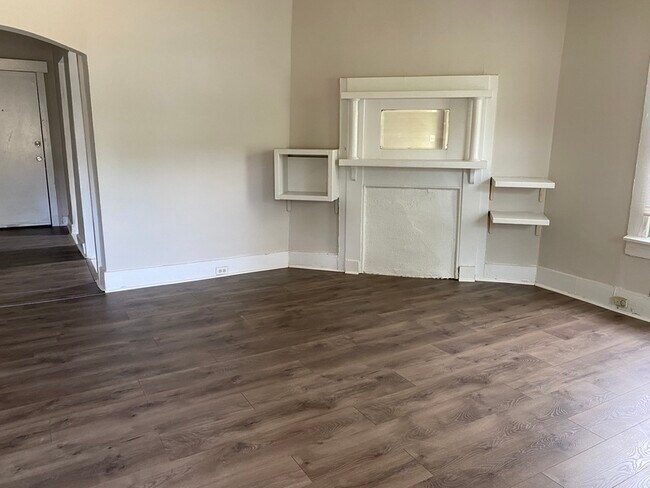 Foto del edificio - 2501 Dundeen St