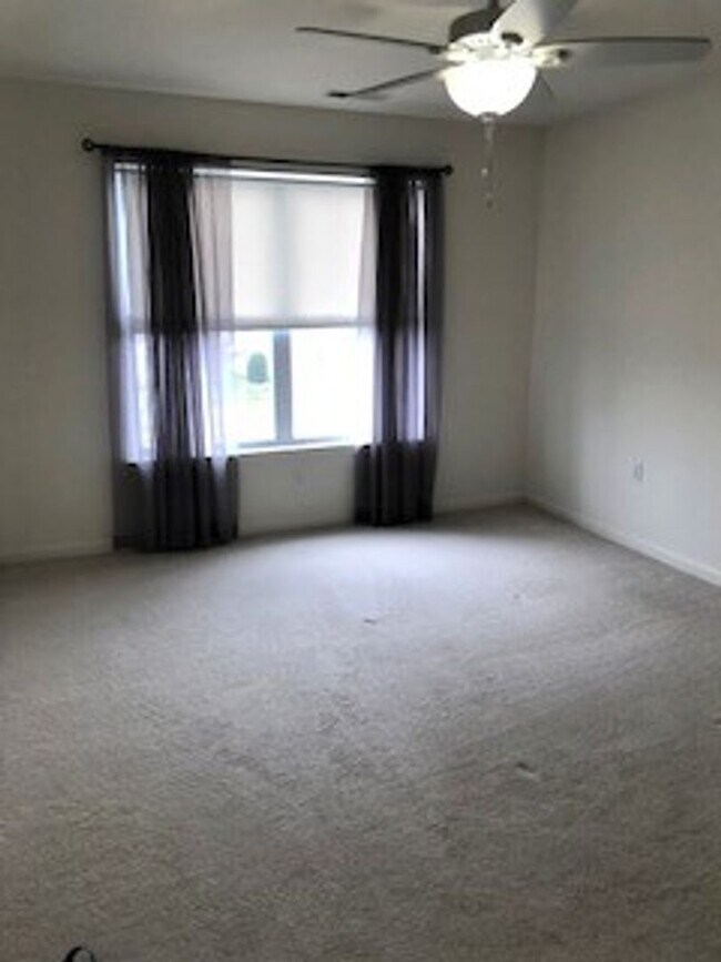 Building Photo - Hearthstone Manor-  Pet friendly condo wit...