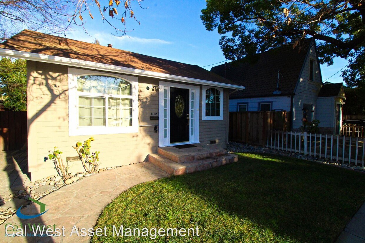 Primary Photo - 2 br, 1 bath House - 1052 Ramona Avenue