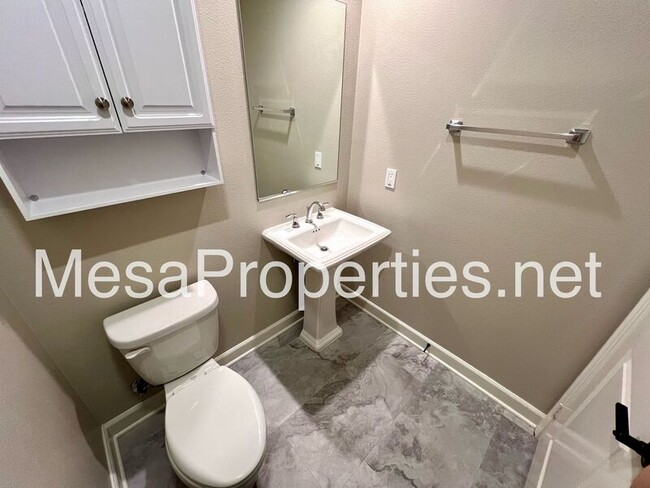 Building Photo - 3880 S Oasis Paseo