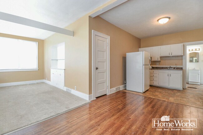 Foto del edificio - 838 E 3rd St
