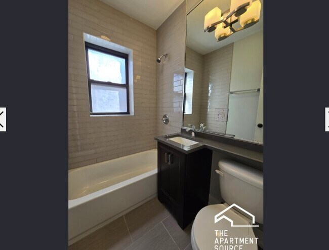 Photo - 713 W Brompton Ave (Chicago, IL) Apartment
