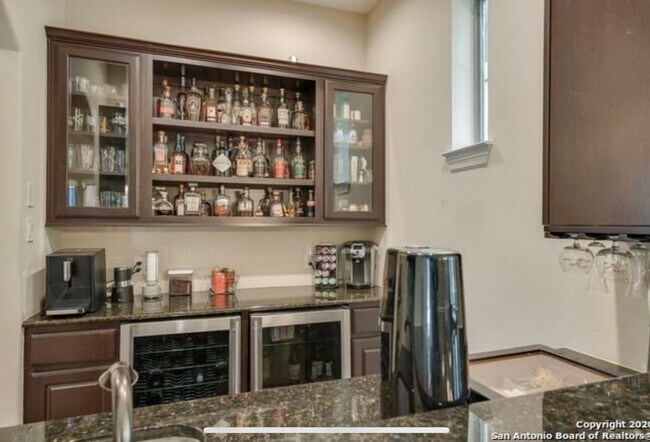 Foto del edificio - 18633 Shadow Canyon Dr