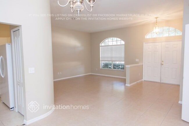 Building Photo - 8443 Ridgebrook Cir