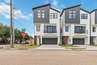 Building Photo - 2103 Holman St