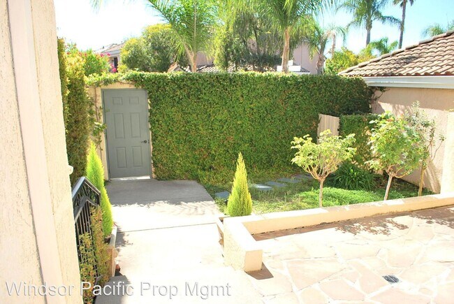 Building Photo - 2 br, 2.5 bath House - 215 Majorca Drive