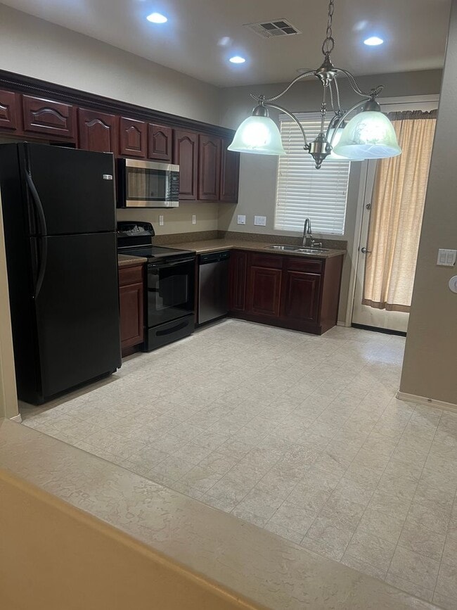 Building Photo - Queen Creek Rental