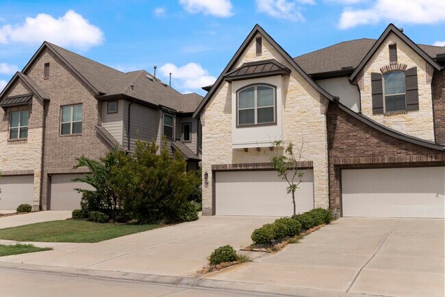 Foto del edificio - 1615 Rustling Creek Dr
