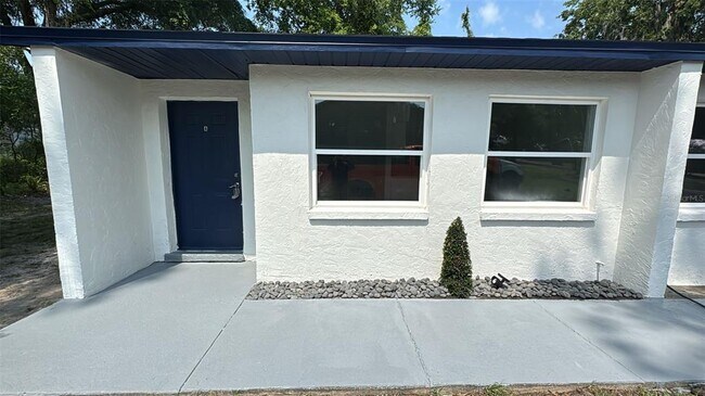 Building Photo - 836 SW 64th Terrace