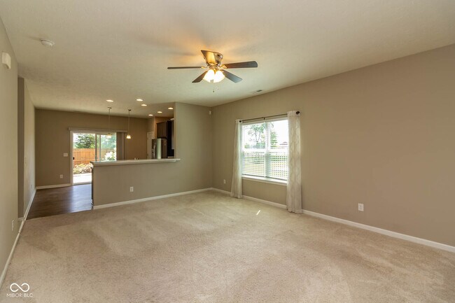 Foto del edificio - 4501 Creighton Ln
