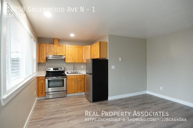 Foto del edificio - 11758 Greenwood Ave N