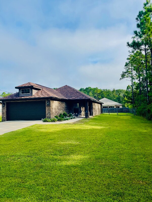Foto principal - 6332 Sweeney Rd