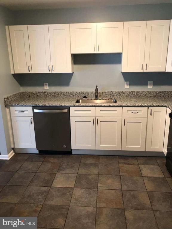 Foto del edificio - 6407 Spruce Mill Dr