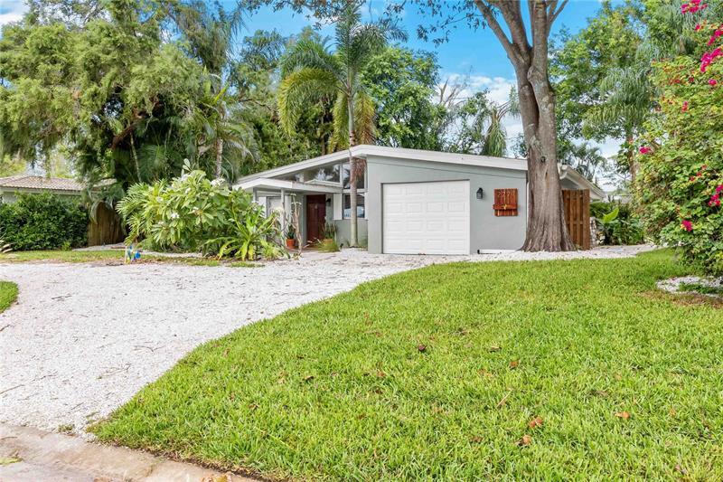 Primary Photo - 2277 Sunnyside Ln