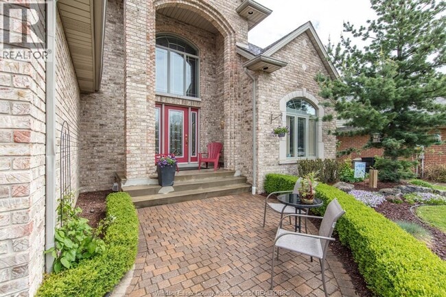 Building Photo - 1555 Conte Crescent