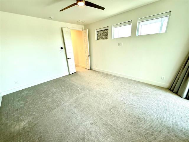Foto del edificio - 4916 Broadway Dr.