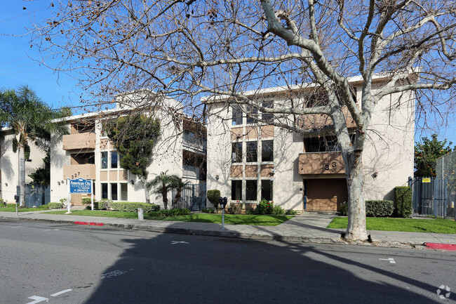 Building Photo - American City Apartments