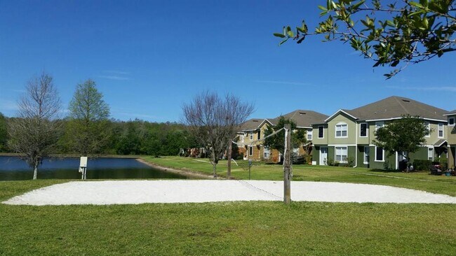 Building Photo - 6414 S Goldenrod Rd