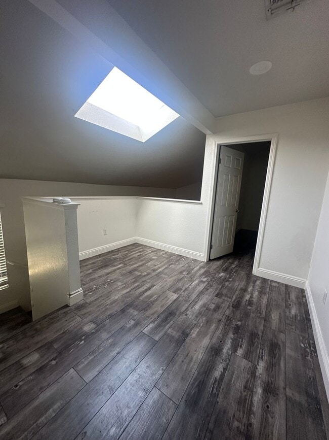 Building Photo - 3600 Ashe Rd