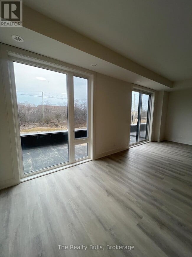 Building Photo - 3 Abbot St