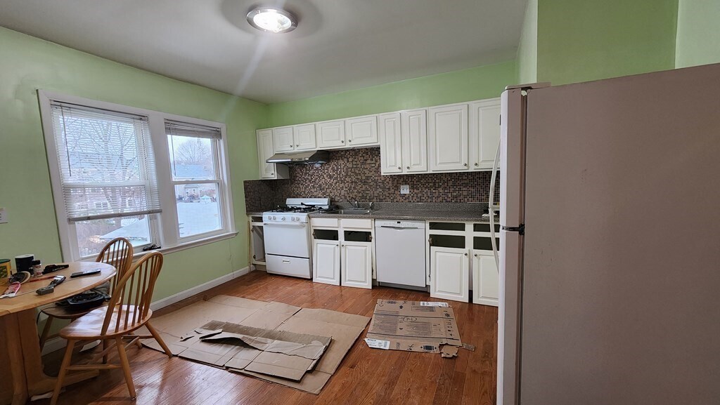 21 Grossman St Unit 2, Quincy, MA 02169 Room for Rent in Quincy, MA