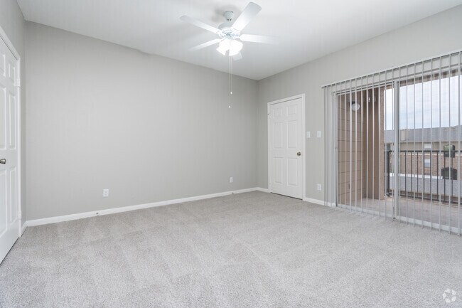 1BR, 1BA - 808SF - Edgewater