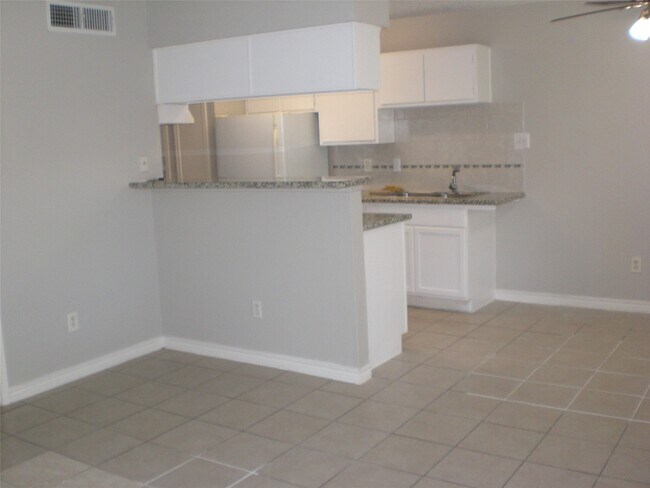 Foto del edificio - 12660 Ashford Point Dr